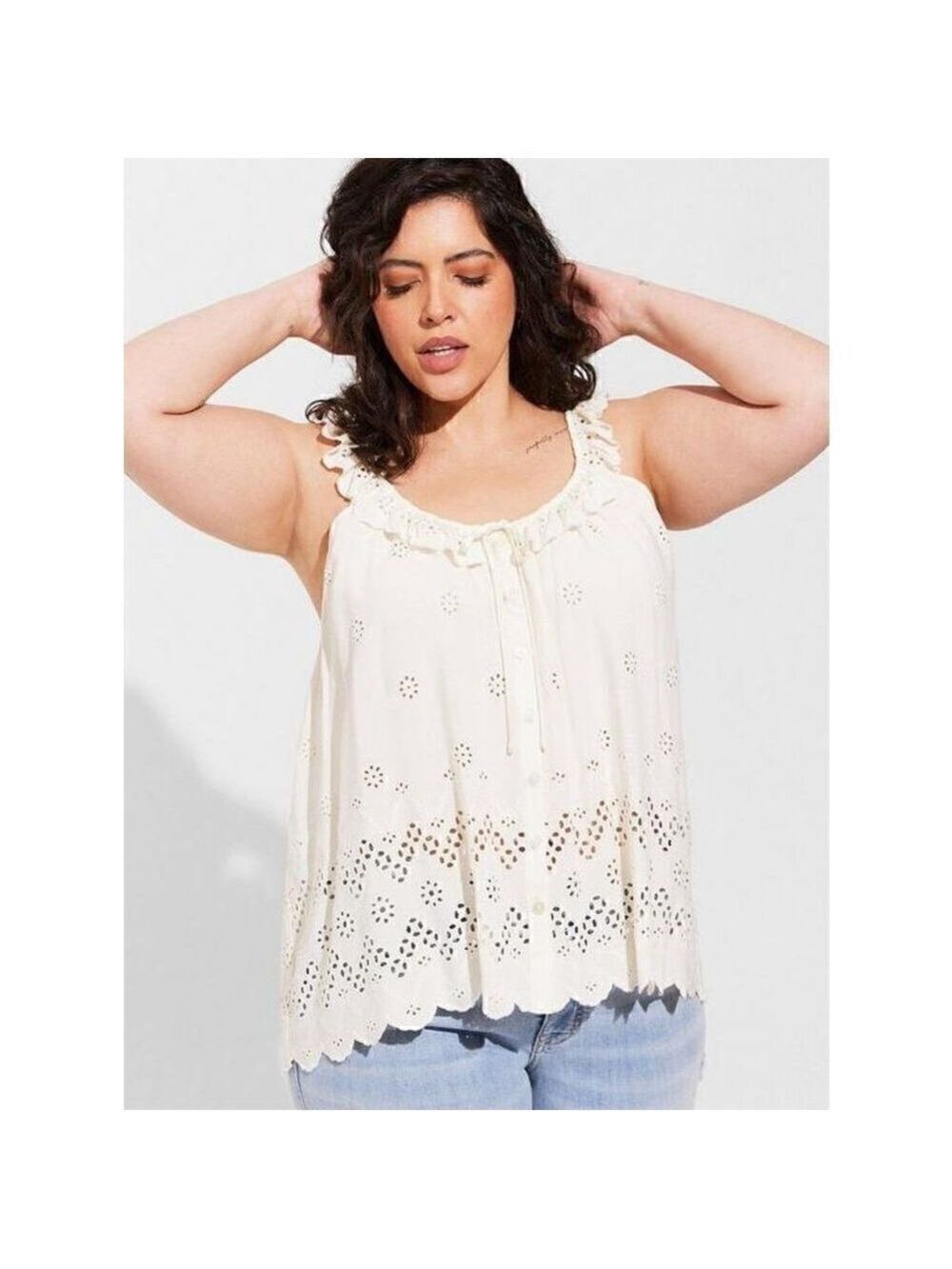 Torrid Eyelet Ruffle Tie Front Tank Top Sz 2